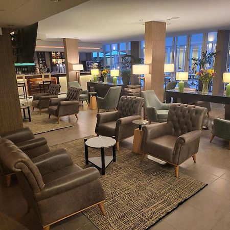 Hotel Royal キンシャサ エクステリア 写真