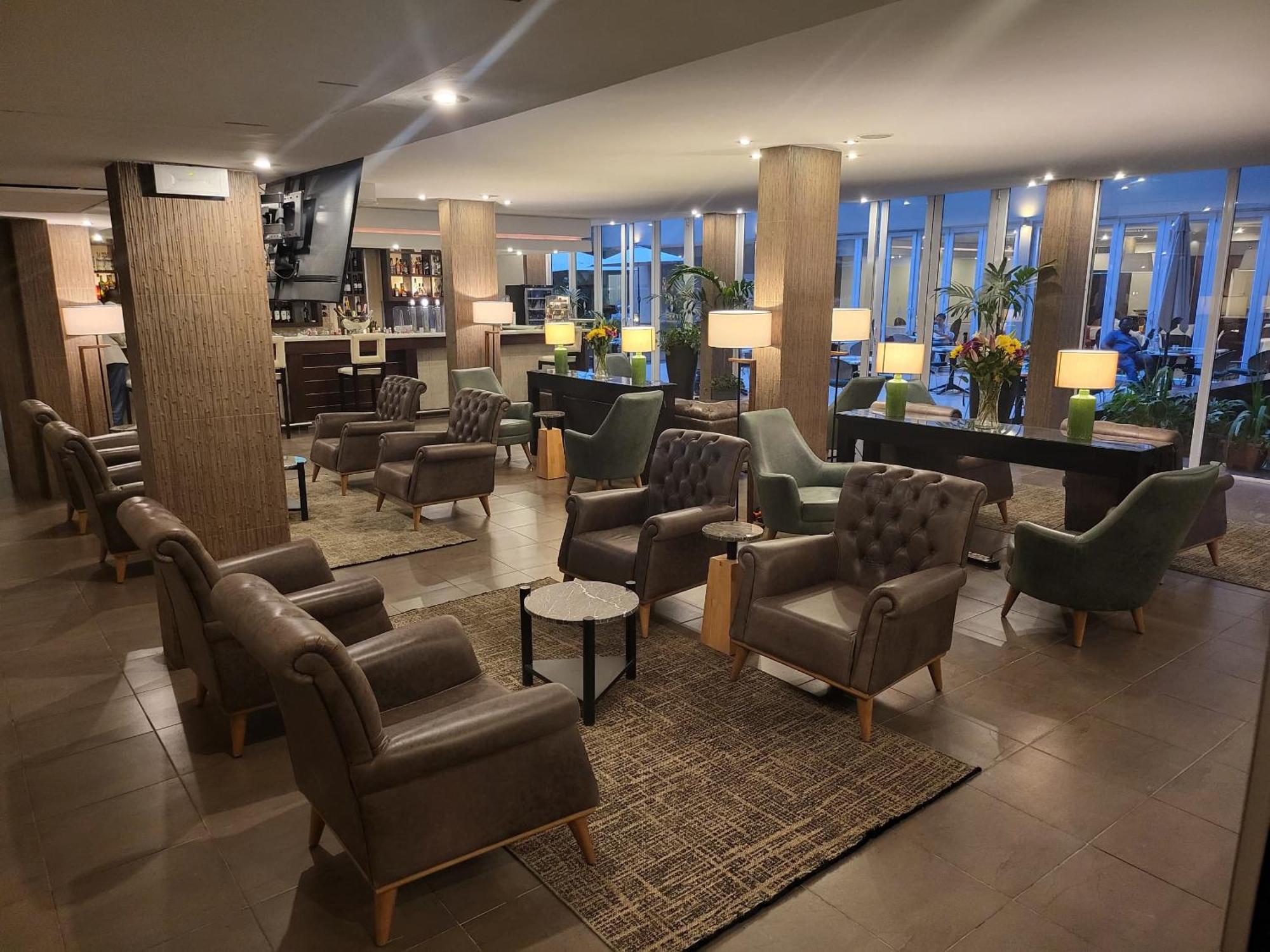 Hotel Royal キンシャサ エクステリア 写真