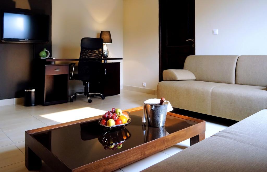 Hotel Royal キンシャサ エクステリア 写真